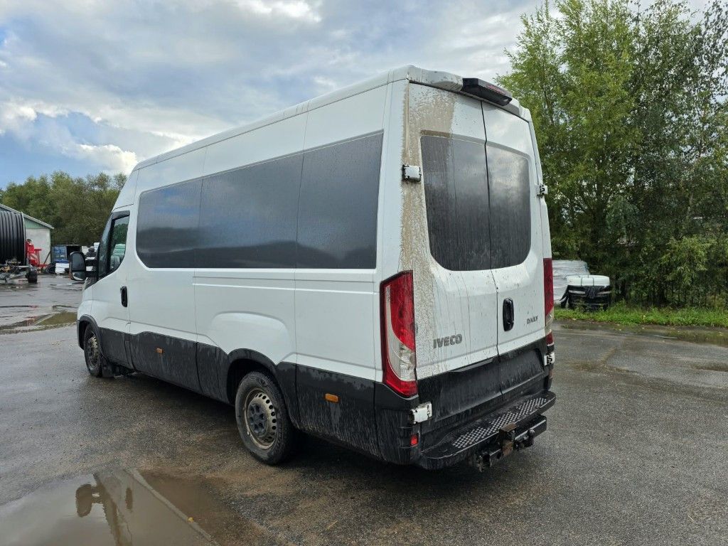 Fahrzeugabbildung Iveco 35S16 HiMatic, Klima Automat, 1+2 Sitzer, AHK